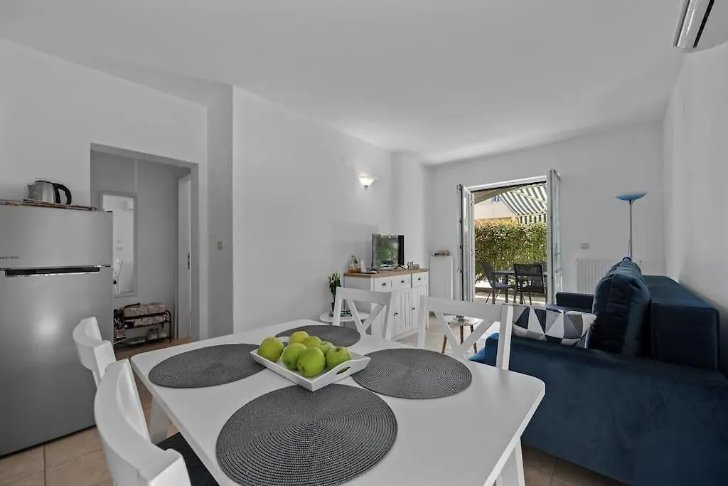 Apartment Marija Volme, Nice Apartment With Garden Banjole